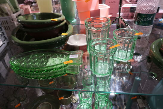 2 stk. tallerkner samt 3 stk. glas SERAX