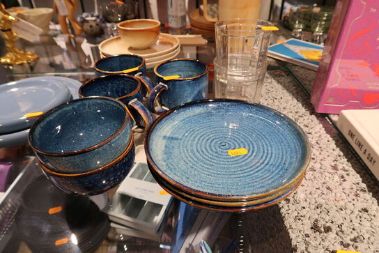 3 stk. tallerkner, 2 stk. skåle samt 3 stk. krus HKLIVING