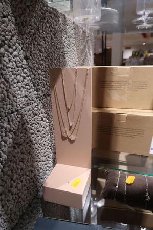 Div. Armbånd og halskæder