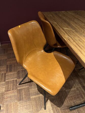 Bar/cafébord m. 4 stole