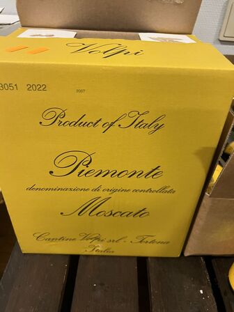 6 fl. CANTINE VOLPI - MOSCATO 2022