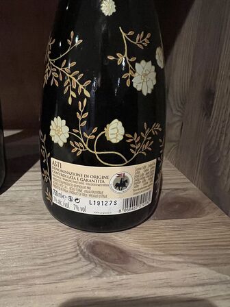 2 fl. brut/asti (se billeder)