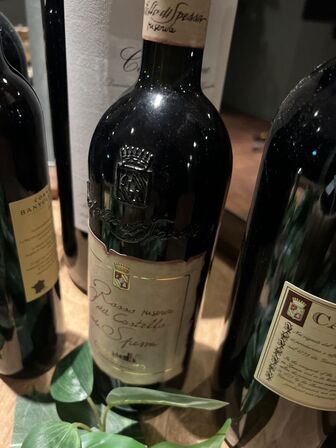 Vintønde inkl. indhold ovenpå