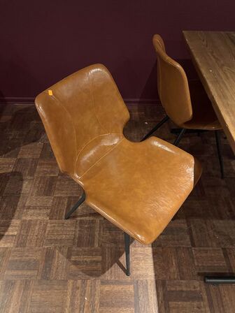 Bar/cafébord m. 4 stole