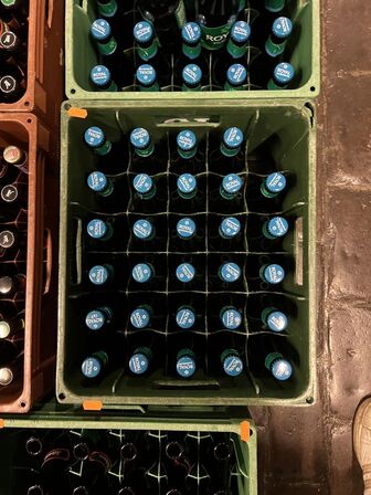 8 ks. blandet øl bl.a. ALBANI