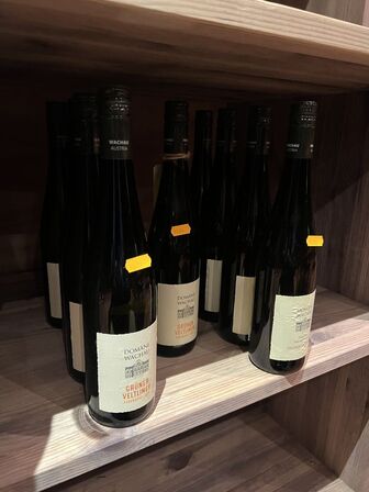 8 fl. DOMÄNE WACHAU - GRÜNER VELTLINER 2015-2018