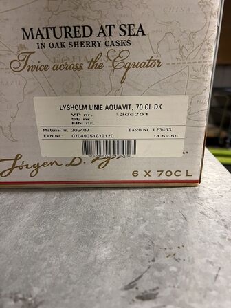 16 fl. AALBORG akvavit & LYSHOLM Linie Akvavit