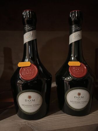 8 fl. likør/spiritus m.v.