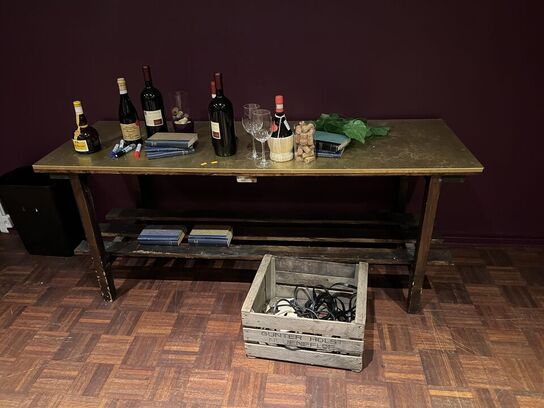 Barbord m. messing bordplade