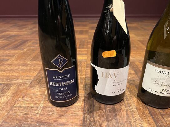 9 fl. blandet vin bl.a. POUILLY FUME & COTES DU RHONE