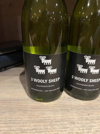 5 fl. 3 WOOLY SHEEP  - SAUVIGNON BLANC 2020