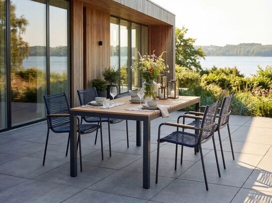 Cinas havemøbelsæt - teaktræsbord med 4 blå stole