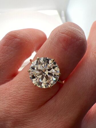 4.00 ct. Solitaire ring med IGI-certificeret lab-grown diamant