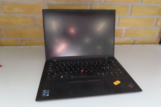 Bærbar computer LENOVO X1 Carbon Gen 9