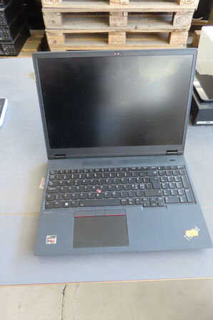 Bærbar computer LENOVO Thinkpad P16v Gen 1