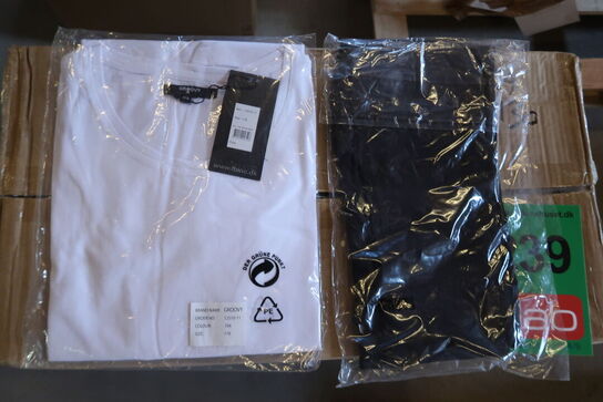 Ca. 130 dele Grovy T-Shrits & leggings