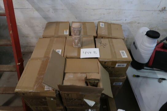 251 stk. Bahne sten figurer