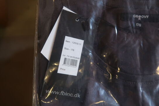 Ca. 110 dele Grovy T-Shrits