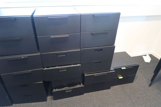 13 stk. reoler/skabe