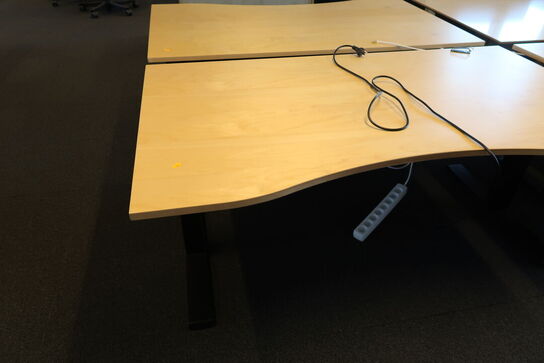 3 stk. el. hæve/sænke skriveborde KINNARPS