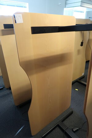 6 stk. el. hæve/sænke skriveborde 