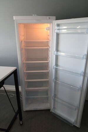 Køleskab SCANDOMESTIC SKS365-1A+