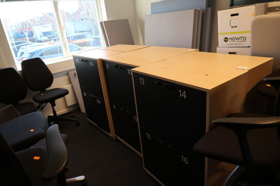 6 stk. omklædningsskabe med lås