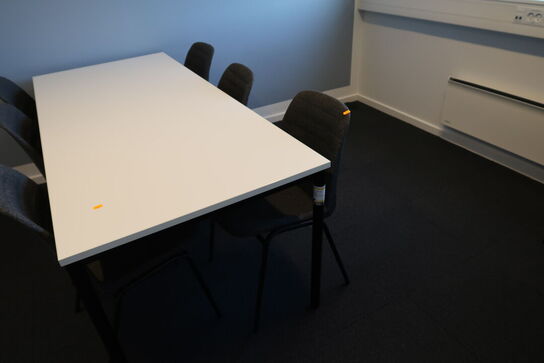 Mødebord EFG med 7 stk. mødestole