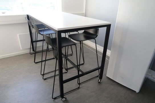 Barbord med 6 stk. barstole FREDERICIA Furniture