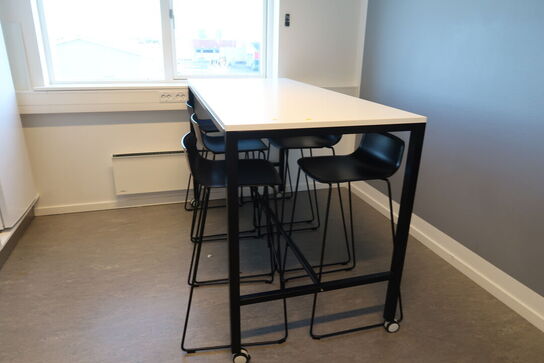 Barbord med 6 stk. barstole FREDERICIA Furniture