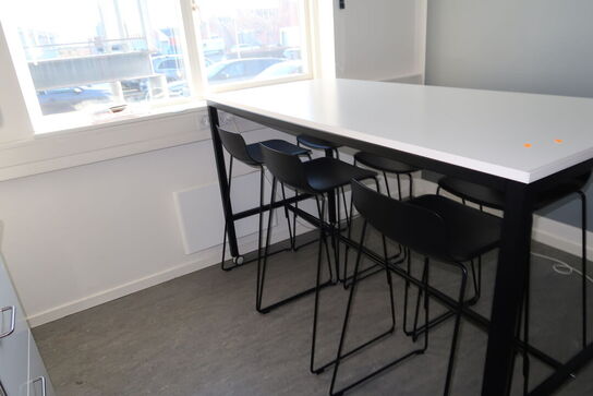 Barbord med 6 stk. barstole FREDERICIA Furniture