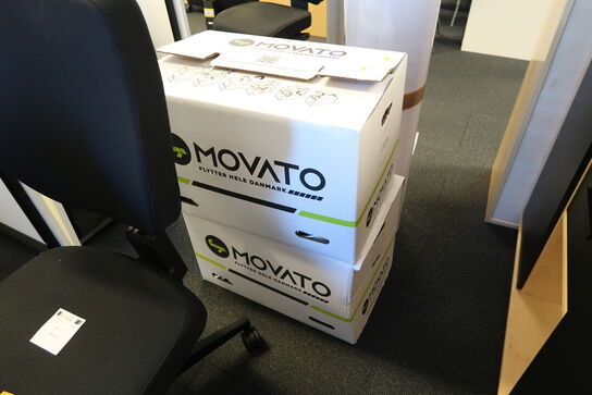 2 stk. kasser med forlængerledninger samt underlag