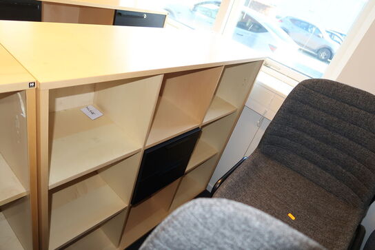 3 stk. reoler/skabe HOLMRIIS samt bordplade