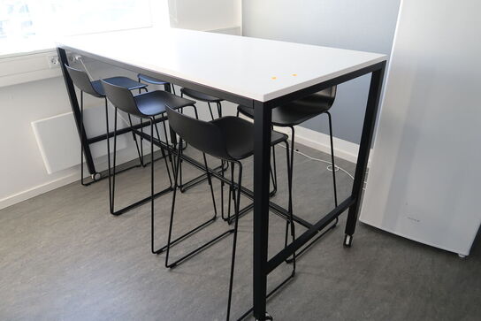 Barbord med 6 stk. barstole FREDERICIA Furniture