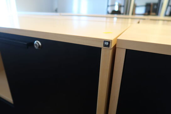 3 stk. reoler/skabe HOLMRIIS samt bordplade