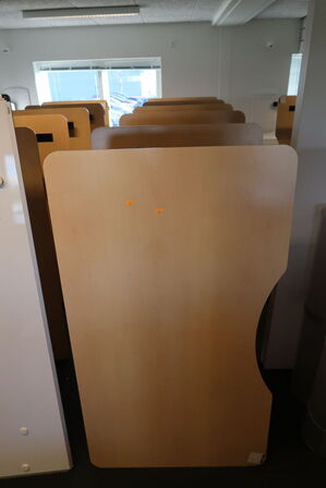 6 stk. el. hæve/sænke skriveborde 