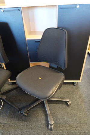 3 stk. kontorstole KINNARPS, DAARBEK DESIGN