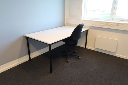 Mødebord EFG med kontorstol KINNARPS