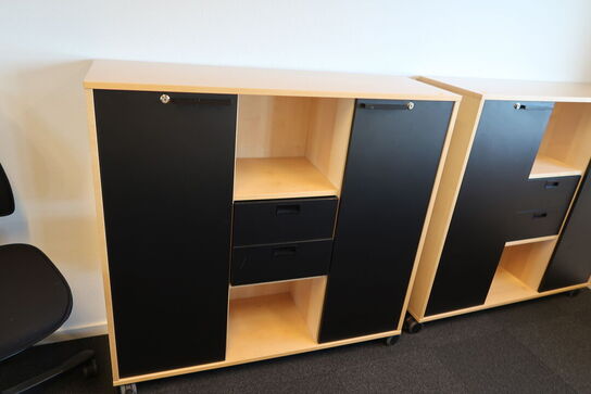 2 stk. reoler/skabe HOLMRIIS