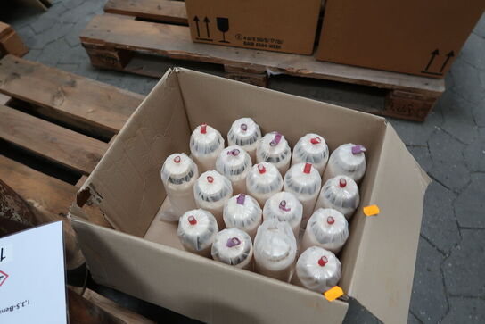 Palle med 1,3,5-benzenetricabonyl trichloride