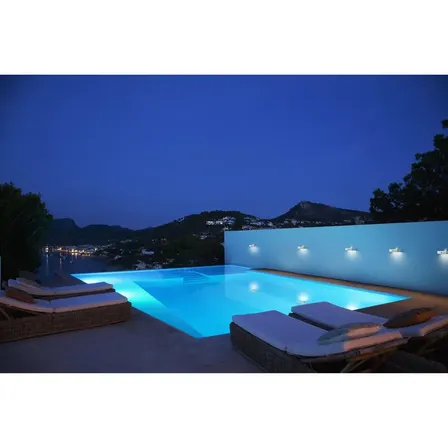 4 stk. ledvance endura solar væglampe m/solcelle hvid(ubrugt)