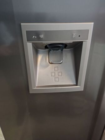 Fryser, brugt.  HUSQUARNA. 