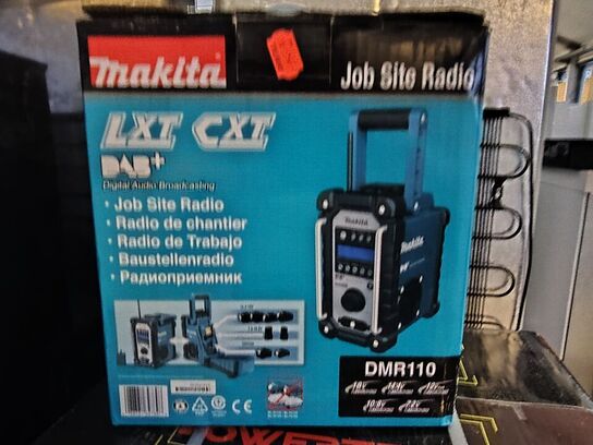 Radio.  MAKITA. 