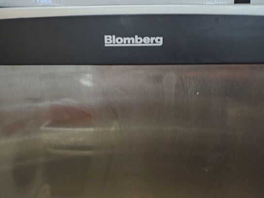 Køleskab, brugt.  BLOMBERG. 
