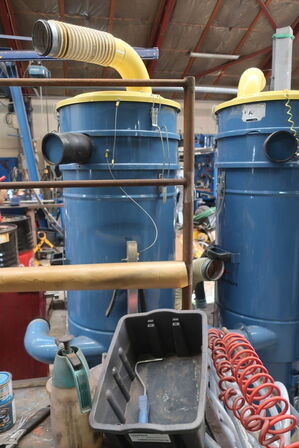 Opbevaringsvogn med indhold