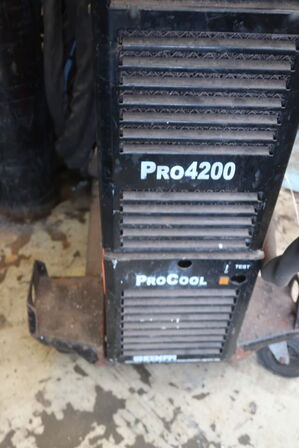 Svejseværk KEMPPI Pro 4200 Evolution med trådboks KEMPPI ProMig 530