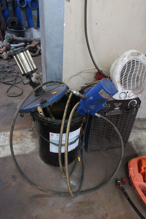 Fedtpumpe samt varmeblæser JOEL