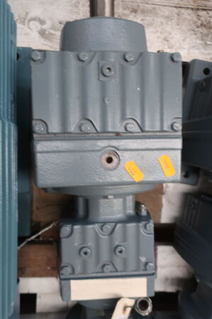 Motor SEW EURODRIVE R67 R37 AM63 DR63M4