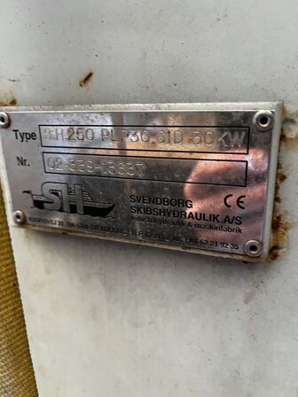 Pumpe med tank SH 250 PLP3061D 30KW