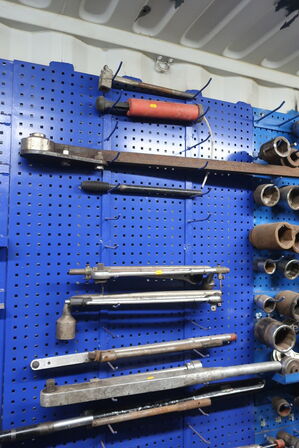 Div. Løftestænger, topnøgler, momentnøgler m.m.